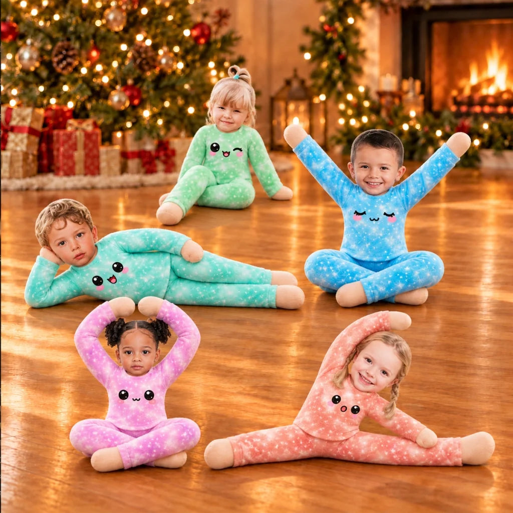 Personalized Photo Squishy Plush Doll, Waving Pose in a Cozy Christmas Room, Unique Gift for Kids and Family - 3