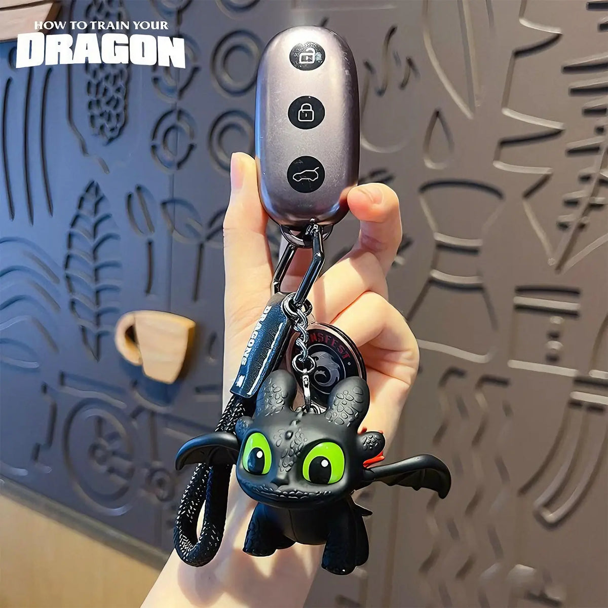 Glow In Dark Mini Dragon Keychain with Moving Wings for Bag Charms