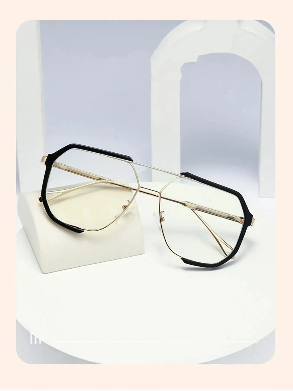 Modern Square Frame Fashion Glasses for Trendy Everyday Streetwear Style