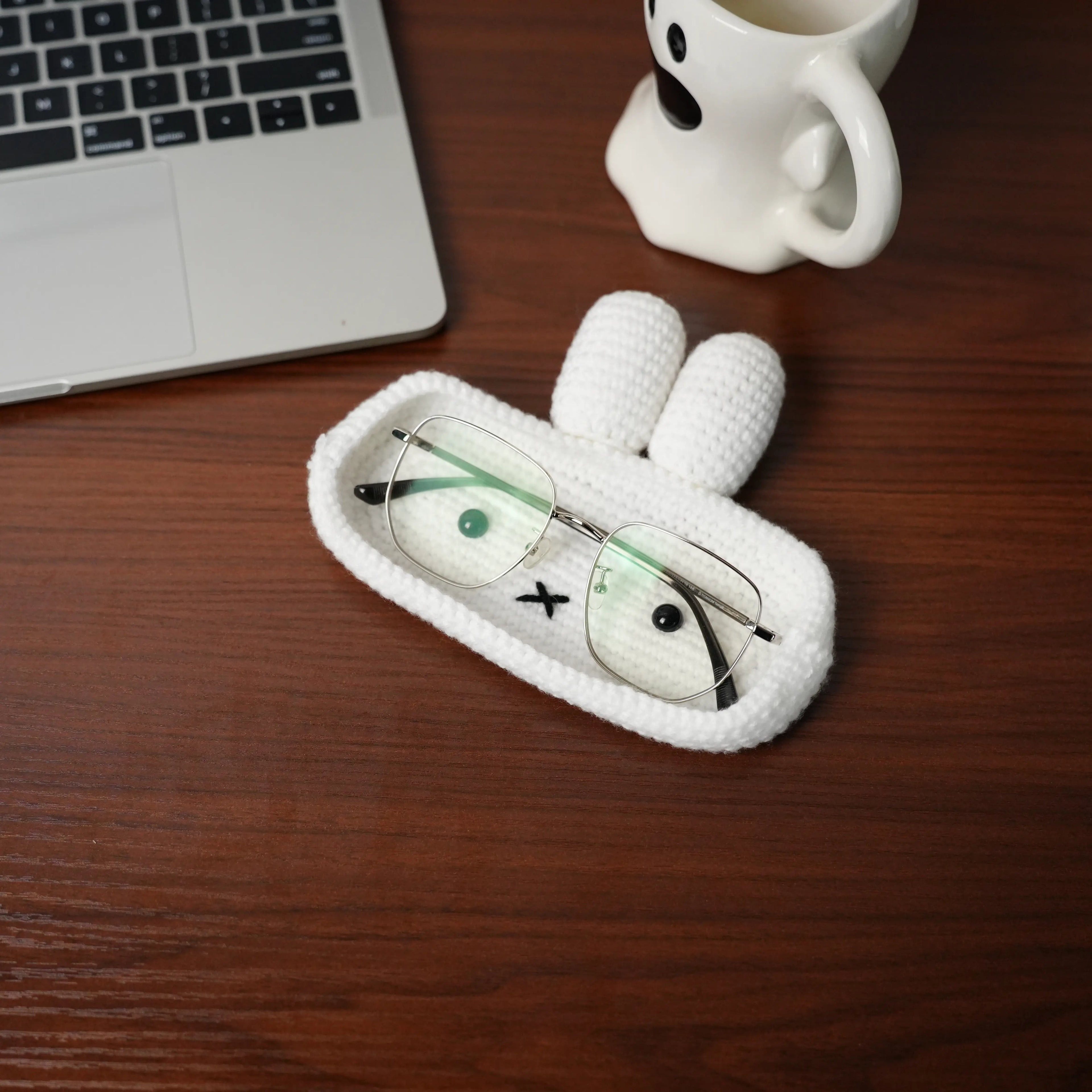 Cute Crochet Animal Glasses Holder for Stylish Eyewear Storage and Desk Decor