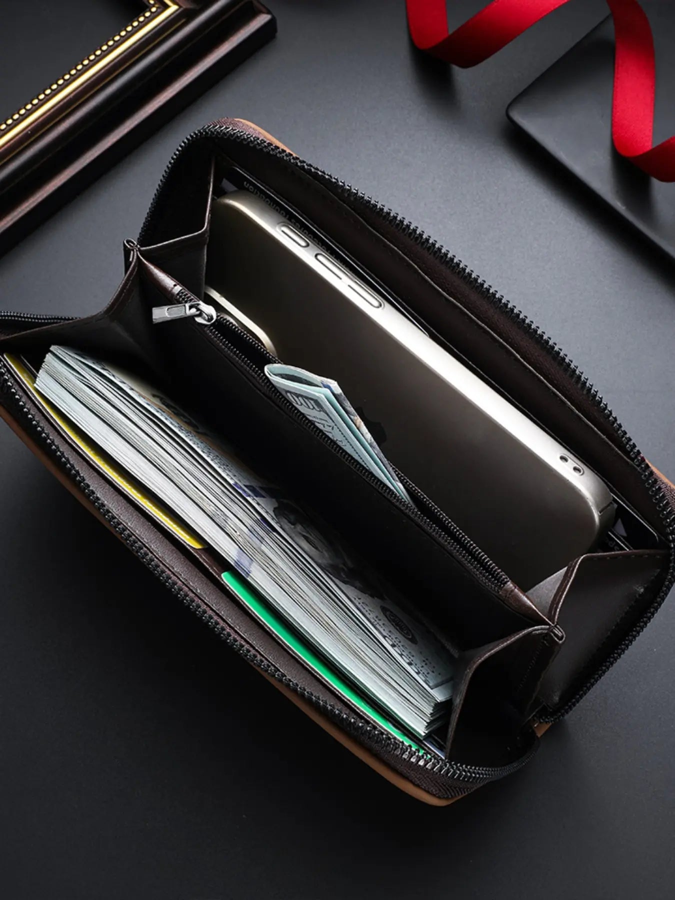 New Mad Horse Leather Men's Durable Wallet Vintage Style PU Zipper Bag Fashion Short Card Holder Coin Pocket Coin Pouch