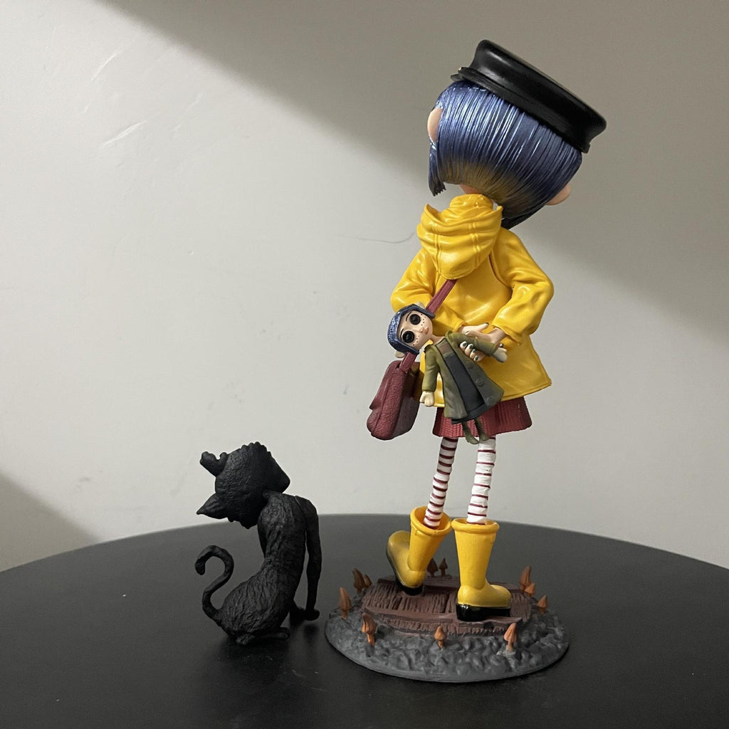 Ghost Mom Caroline & Cat Q-Version Standing Anime Figure – Collectible Desktop Decor Model